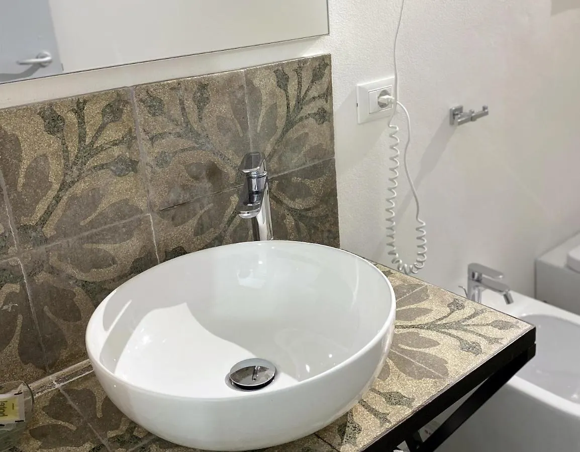 住宿加早餐酒店 Settegrana Suite Con Vasca Idromassaggio 奇尼斯