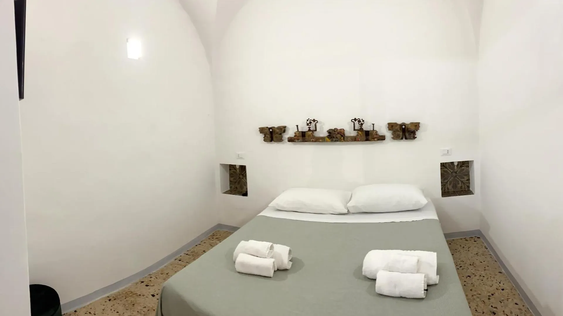 住宿加早餐酒店 Settegrana Suite Con Vasca Idromassaggio 奇尼斯